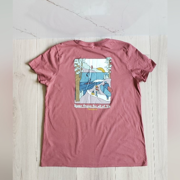 Patagonia Tops - Patagonia T-Shirt Womens M Copper Red Organic Cotton Graphic Outdoor Hiking Tee